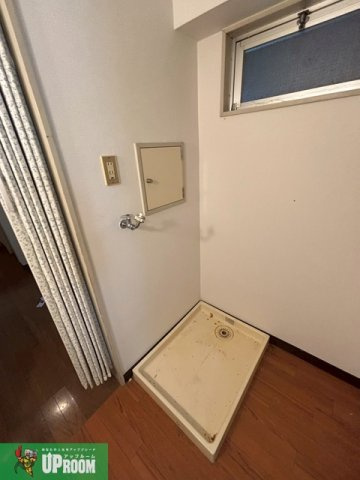 ロアビルアネックスの玄関