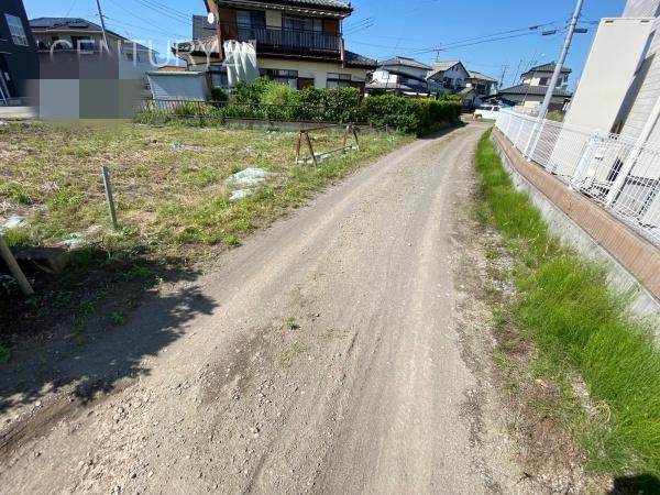 安中市古屋土地の前面道路含む現地写真