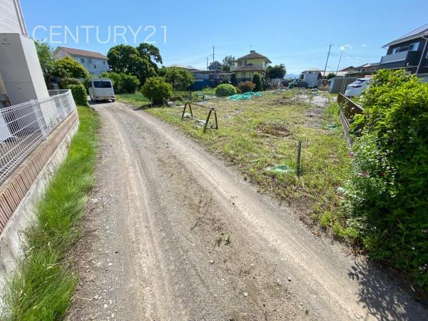 安中市古屋土地の前面道路含む現地写真