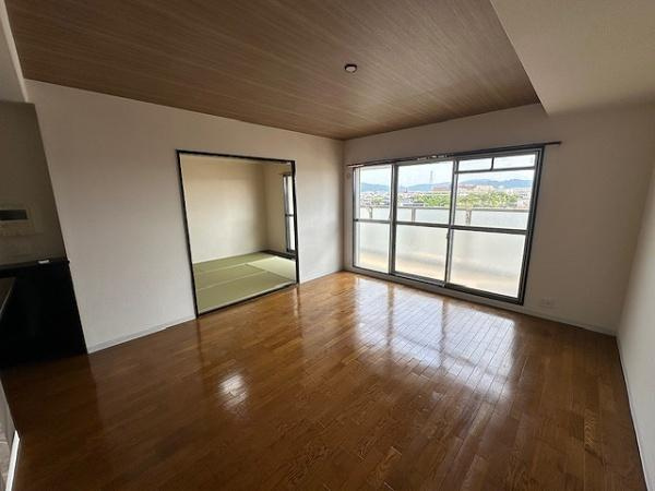 【居間・リビング】 | M’プラザ枚方弐番館