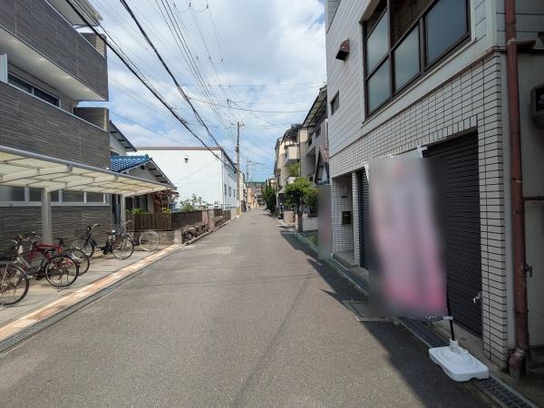 【前面道路含む現地写真】 | 門真市南野口町　中古戸建