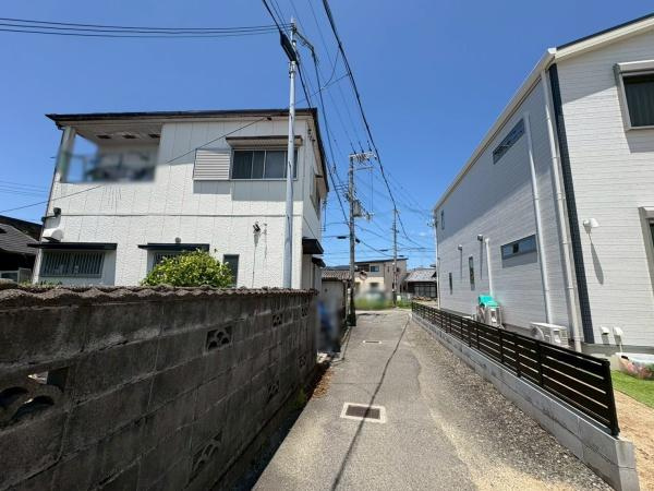 和歌山市杭ノ瀬戸建　オーナーチェンジ物件　の前面道路含む現地写真
