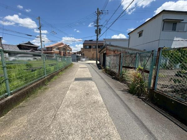 和歌山市杭ノ瀬戸建　オーナーチェンジ物件　の前面道路含む現地写真
