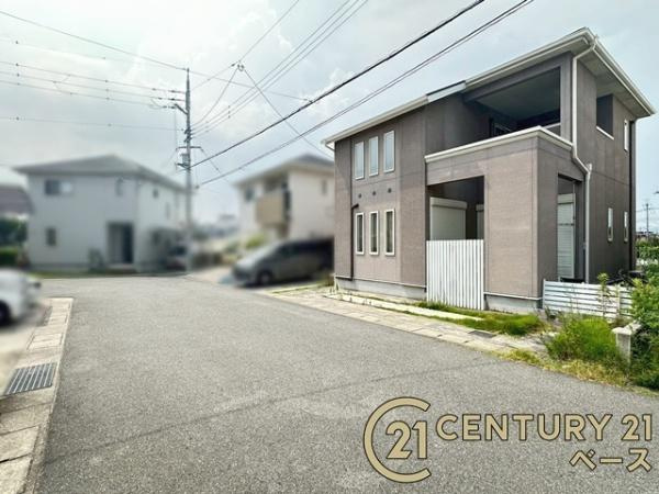 北葛城郡上牧町下牧１丁目　一戸建の前面道路含む現地写真