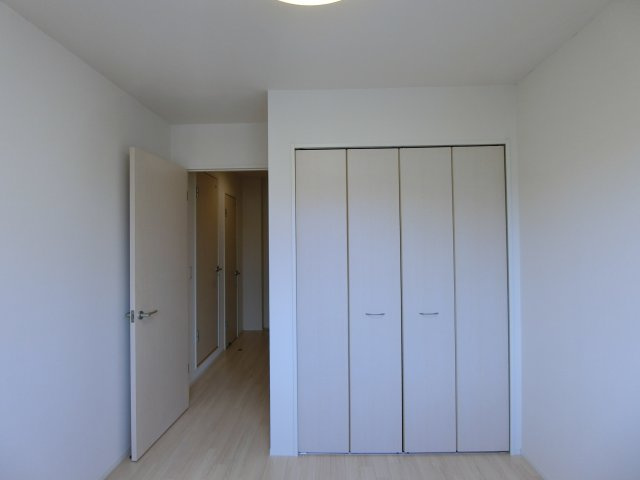 サンモールひえづ　Ｂ棟の洋室