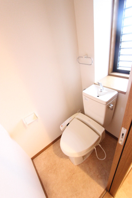 コンソラーレ中野のトイレ