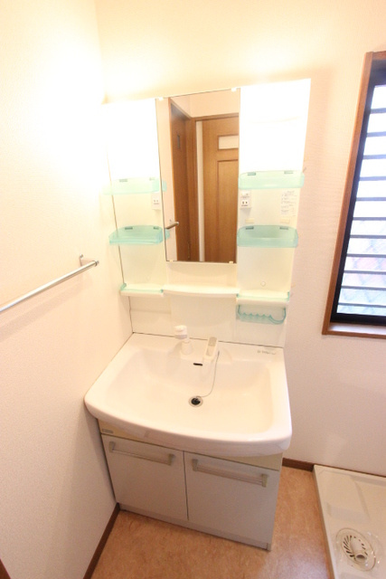 コンソラーレ中野の洗面所