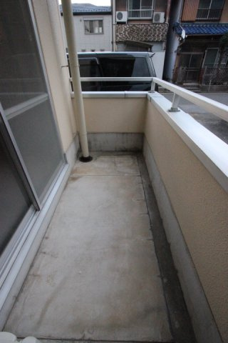 ヒロタハイツのバルコニー
