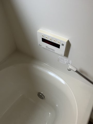 西京区上桂西井居町オーナーチェンジ戸建ての浴室