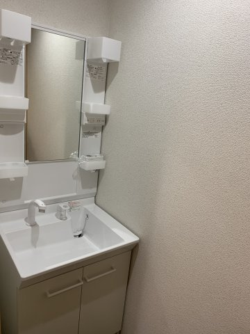 下京区西七条西八反田町18-18オーナーチェンジ戸建の独立洗面台