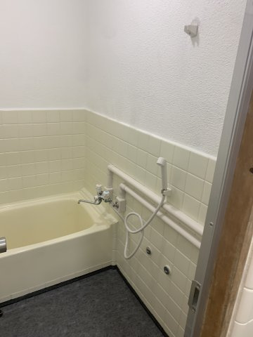 下京区西七条西八反田町18-18オーナーチェンジ戸建の浴室