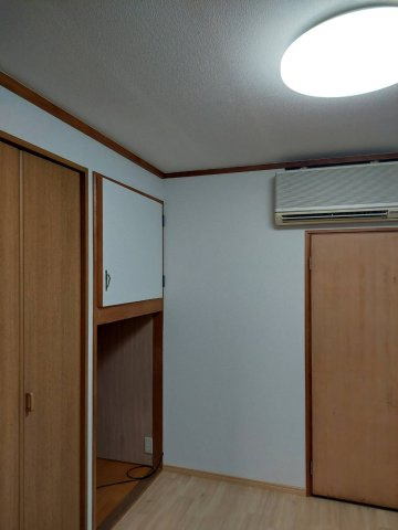 下京区西七条西八反田町18-18オーナーチェンジ戸建の洋室