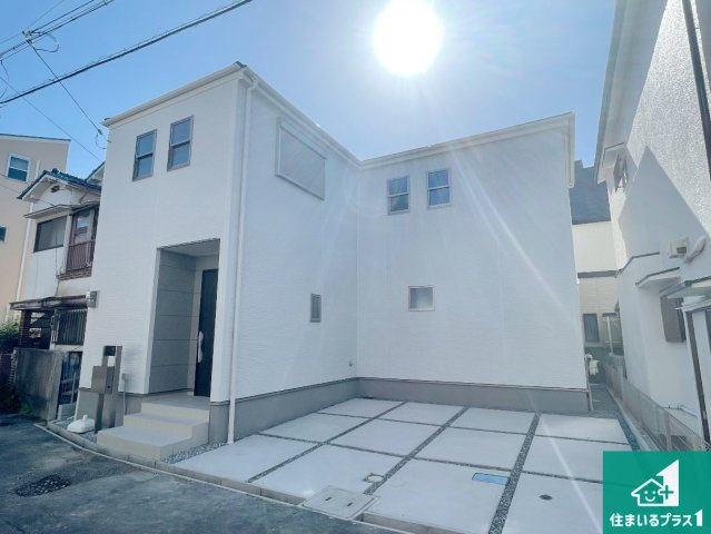 伊丹市南野　第4期　新築一戸建ての外観|安心の10年保証！外観を美しく保ち、雨水で汚れを落とします！気になることがありましたら、お気軽にお問い合わせください！