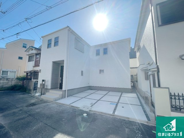 伊丹市南野　第4期　新築一戸建ての外観|安心の10年保証！外観を美しく保ち、雨水で汚れを落とします！気になることがありましたら、お気軽にお問い合わせください！