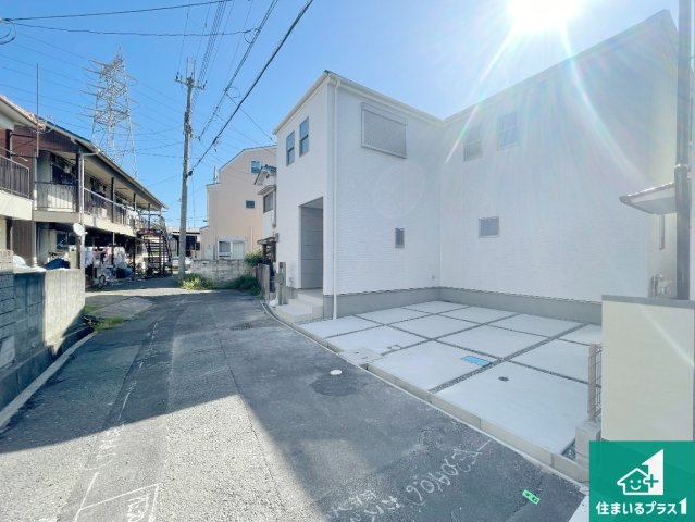 伊丹市南野　第4期　新築一戸建ての外観|安心の10年保証！外観を美しく保ち、雨水で汚れを落とします！気になることがありましたら、お気軽にお問い合わせください！