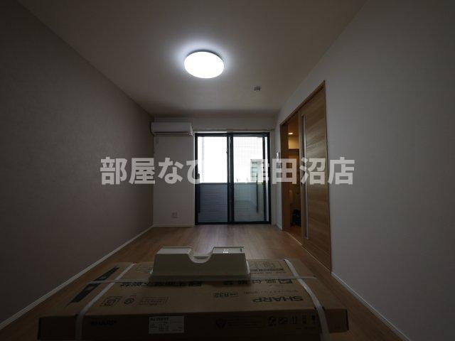 船橋市西習志野３丁目のアパートの展望|1階は防犯シャッター付き