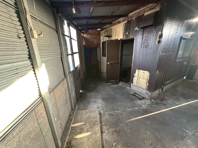 生路池下貸店舗の内装