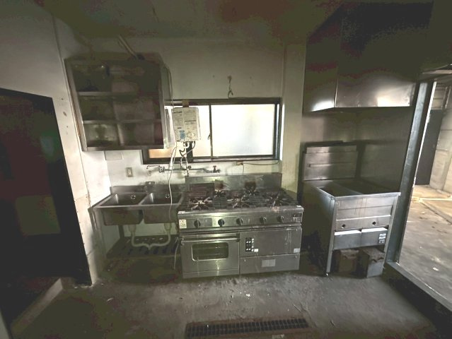 生路池下貸店舗の内装