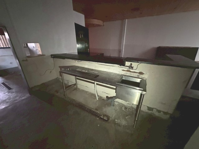 生路池下貸店舗の内装