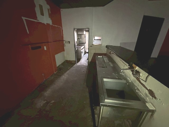 生路池下貸店舗の内装