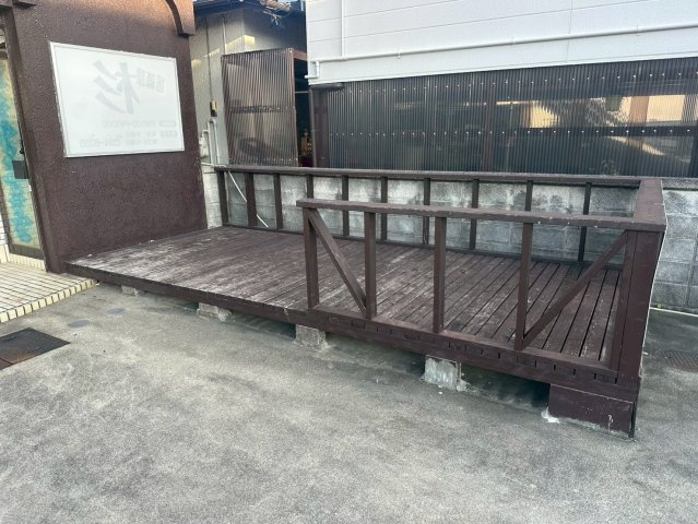 生路池下貸店舗の外観