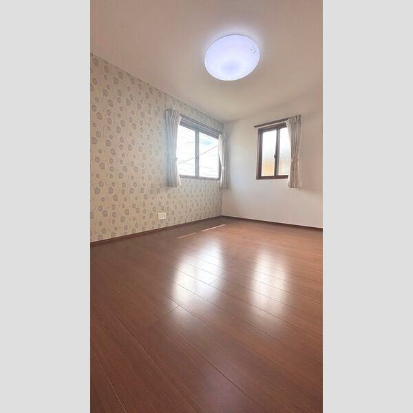 飛香台1丁目戸建の洋室