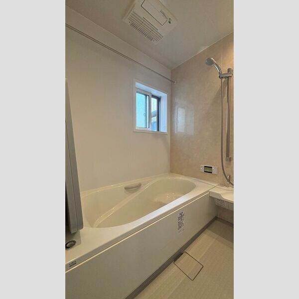 飛香台1丁目戸建の浴室