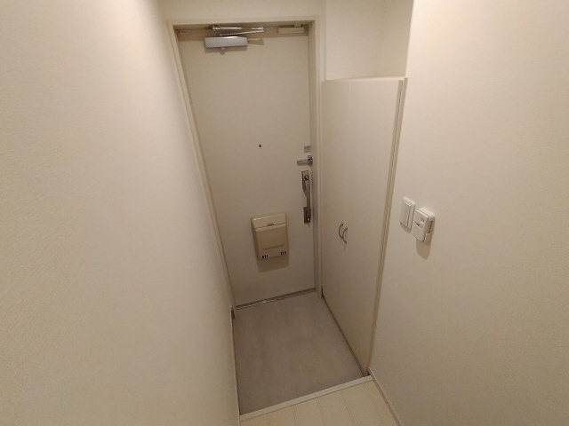 神戸市長田区長尾町２丁目のアパートの玄関|シューズボックス付き玄関