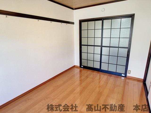 プティハイムの洋室