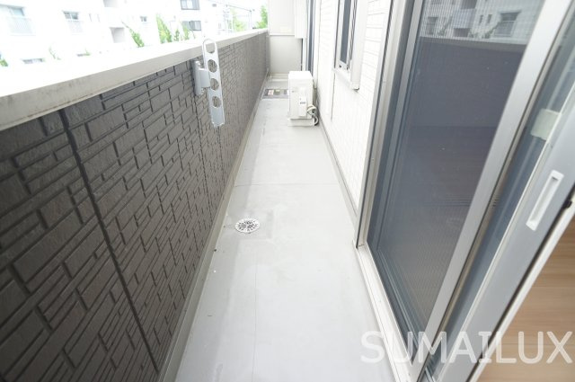 熊本市南区八幡９丁目のアパートのバルコニー