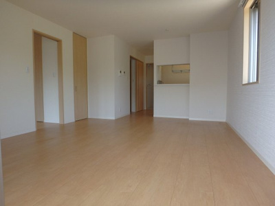 【居間・リビング】 | プロヌーブ砥堀 | ※イメージです