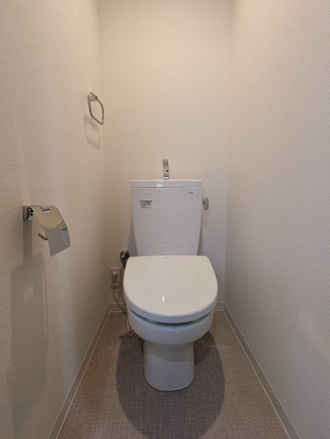 ワコーレヴィアーノ垂水城が山 WESTのトイレ