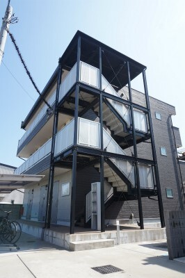 リブリ・ニューグランデ幕張のエントランス