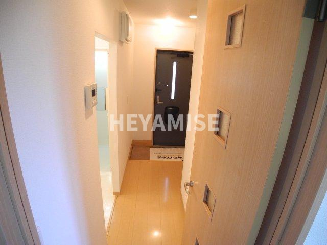 マ・メゾンの玄関