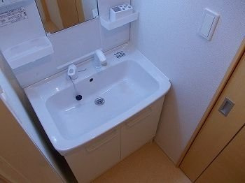 【洗面所】 | ピエデルモンテⅢ | コンパクトで使いやすい洗面所