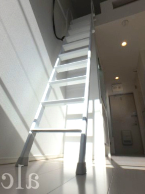 CECIL北赤羽の内装