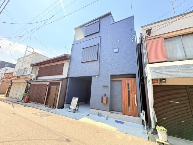 太秦安井藤ノ木町の外観