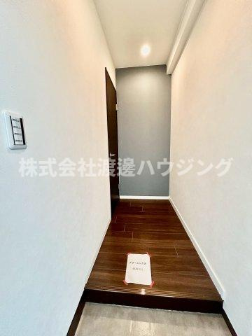 フレスマンション江坂の玄関