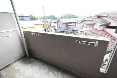 【バルコニー】 | ヴィクトワール壱番館