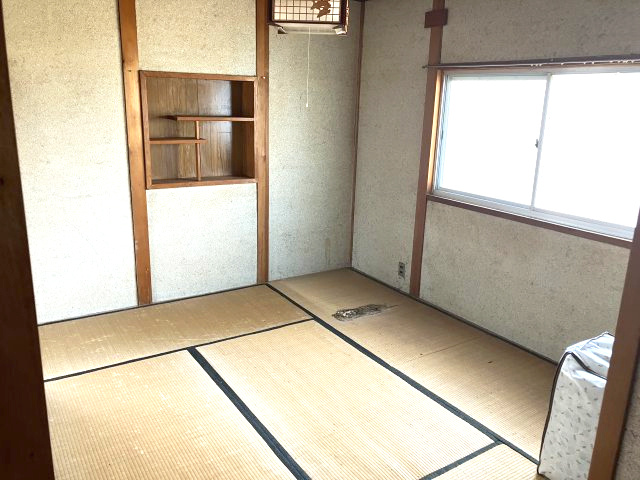 日高町鶴岡　中古戸建　7DKの和室