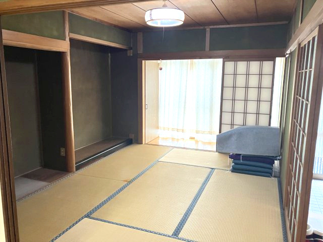 日高町鶴岡　中古戸建　7DKの和室