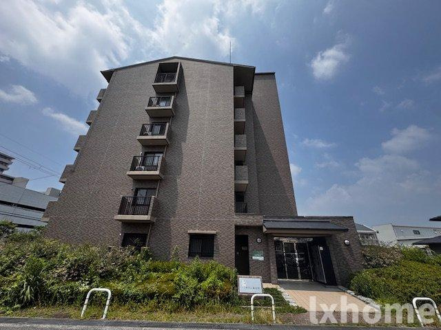 サワン東太田のエントランス|ゆとりのあるエントランスです