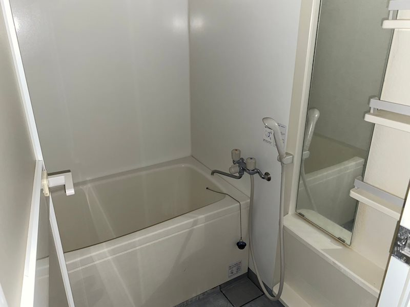 メゾンオクガワの浴室