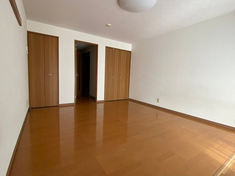 メゾンオクガワの居間・リビング