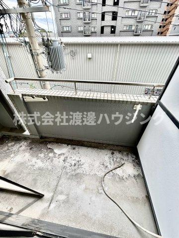 クィンシ-江坂のバルコニー