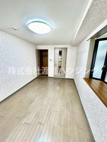 クィンシ-江坂の内装