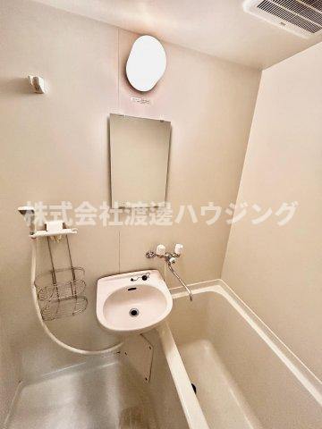 クィンシ-江坂の洗面所