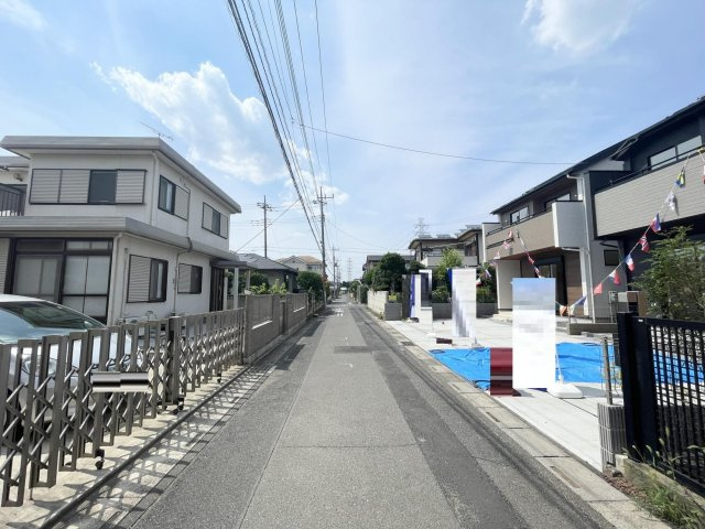 上尾市上10期の前面道路含む現地写真|南西側4.5ｍ公道です。