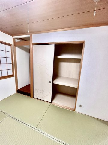 彩都あさぎ6丁目戸建の収納