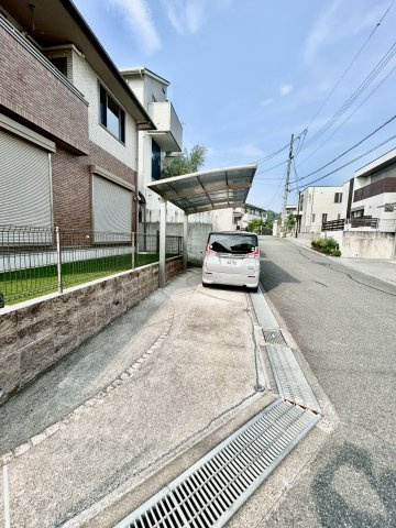 彩都あさぎ6丁目戸建の駐車場|駐車2台可能